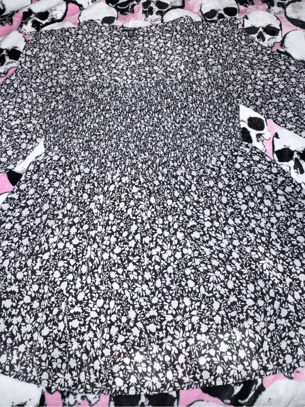 torrid Black and White Floral shirt